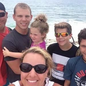 Meet your Posher, Carina